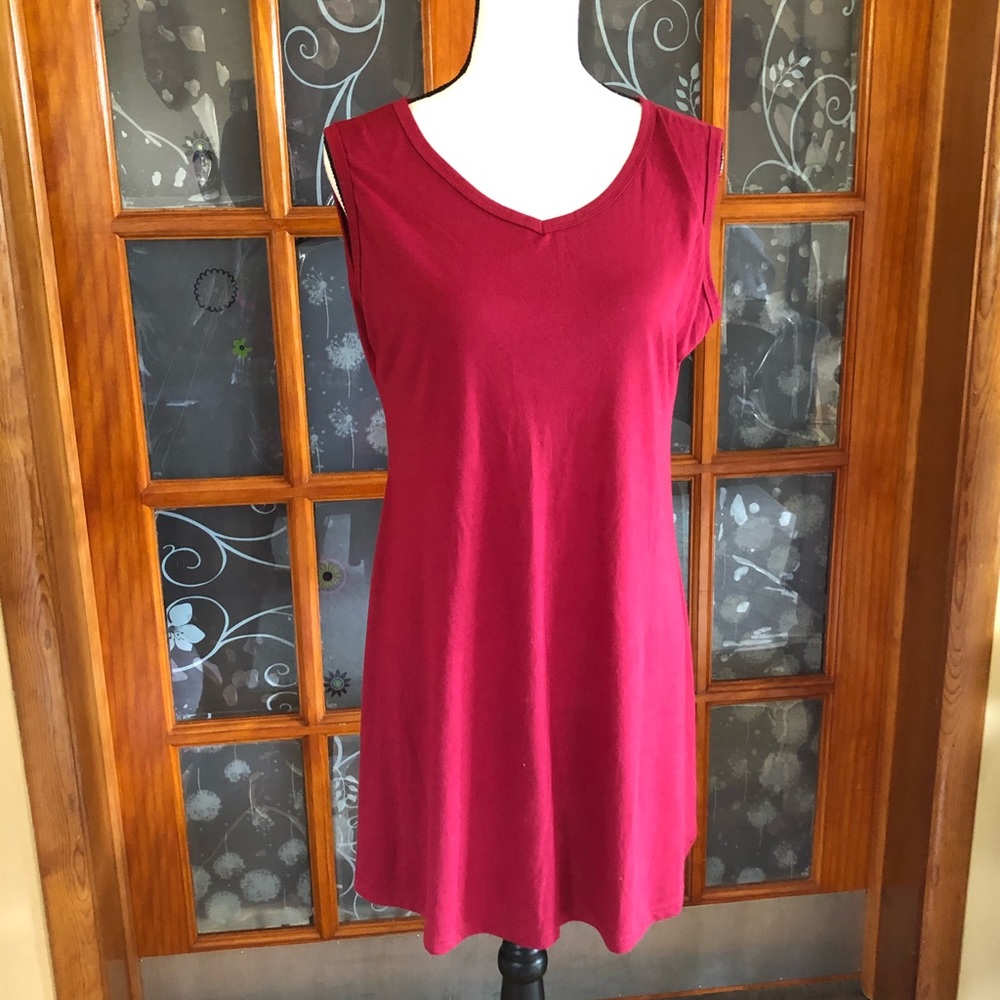 🤗3 for $25 Burgundy/red sleeveless dress SZ L